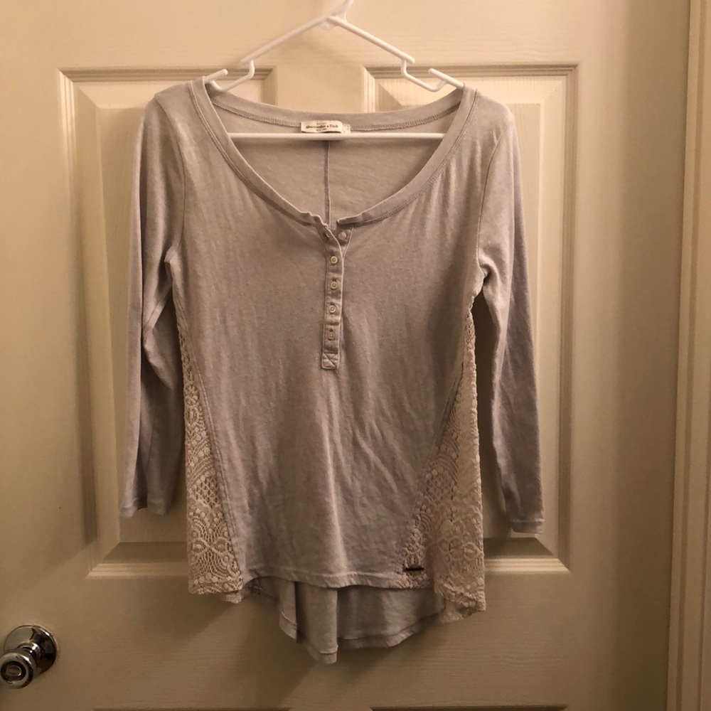 Cute Abercrombie and Fitch Quarter Sleeve shirt